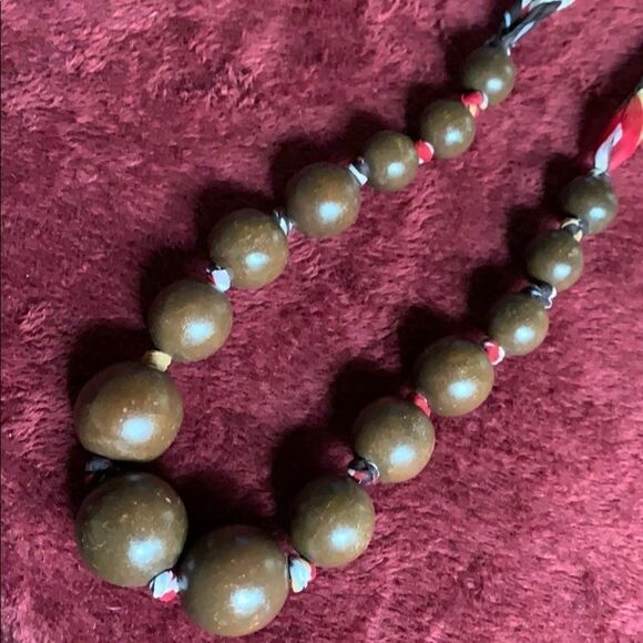 Marks and Spencer’s chunky wood and ribbon Necklace 35-38” long - Picture 3 of 6